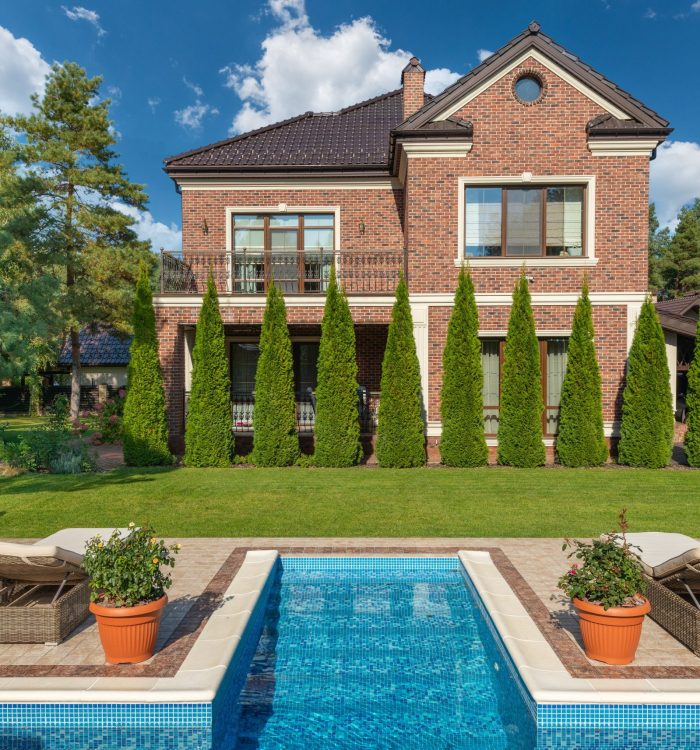 Smart Strategies for Selling Your Luxury Home